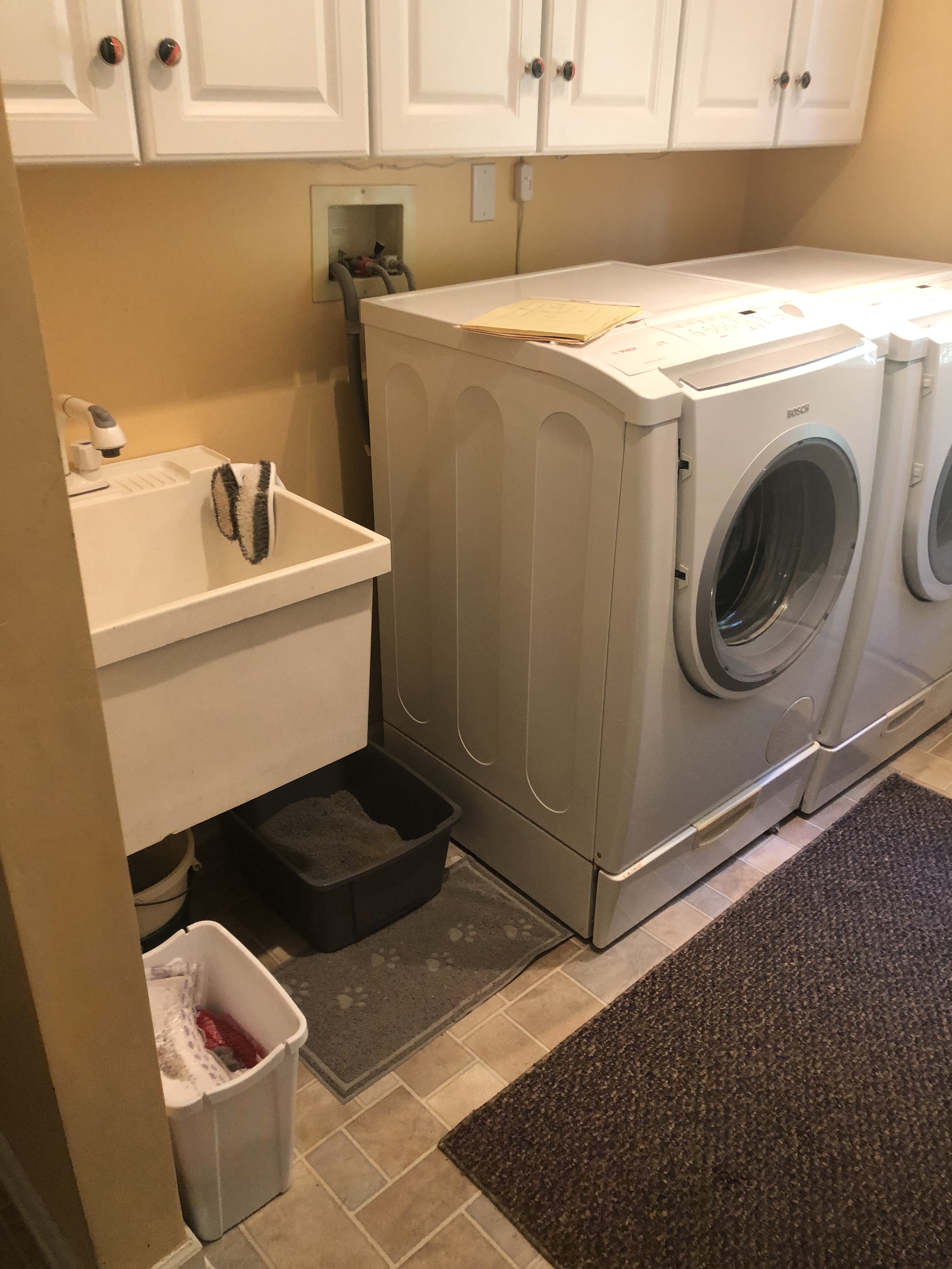 Laundry Room - Before