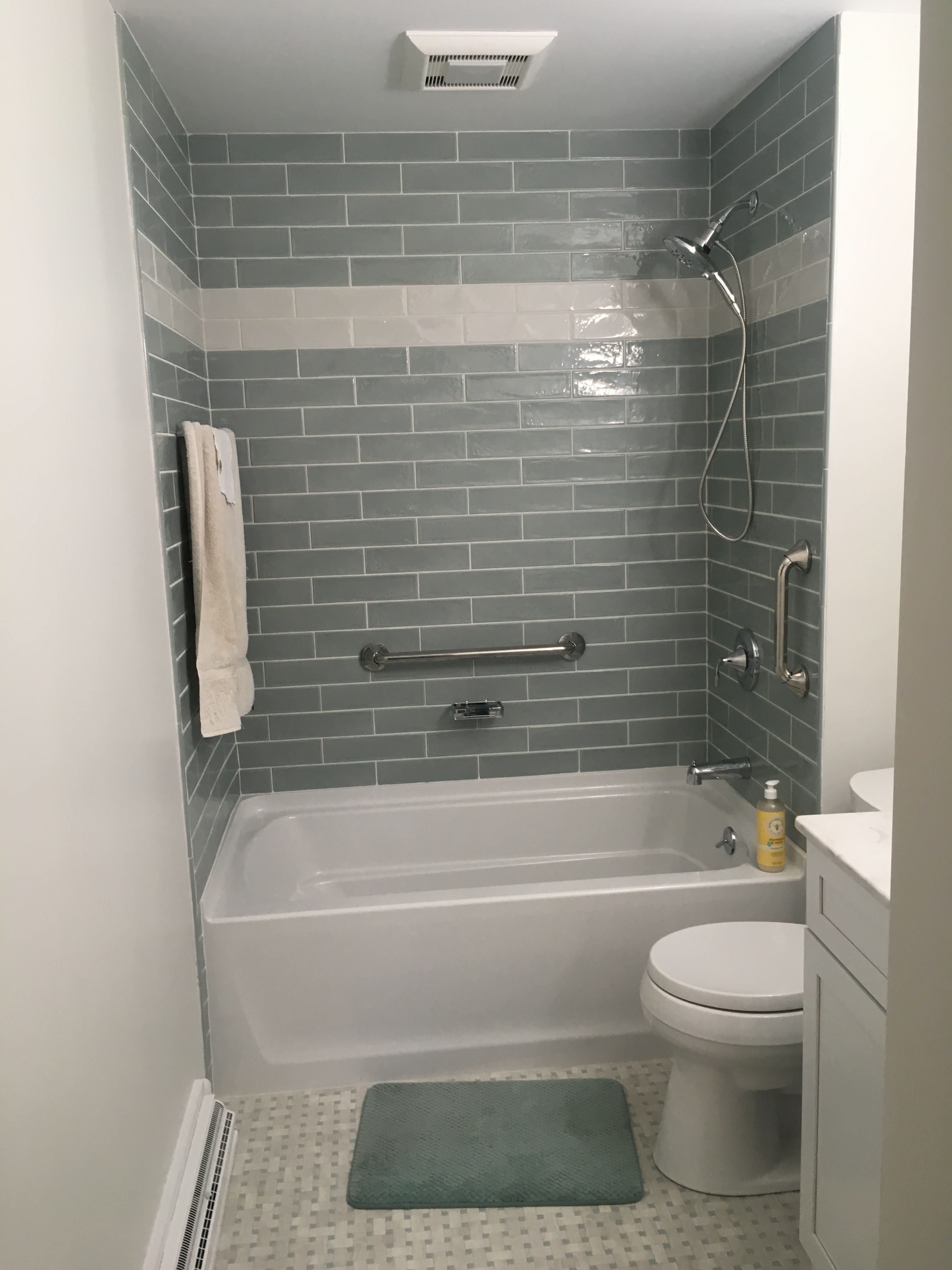 New Bath Tub and Surround