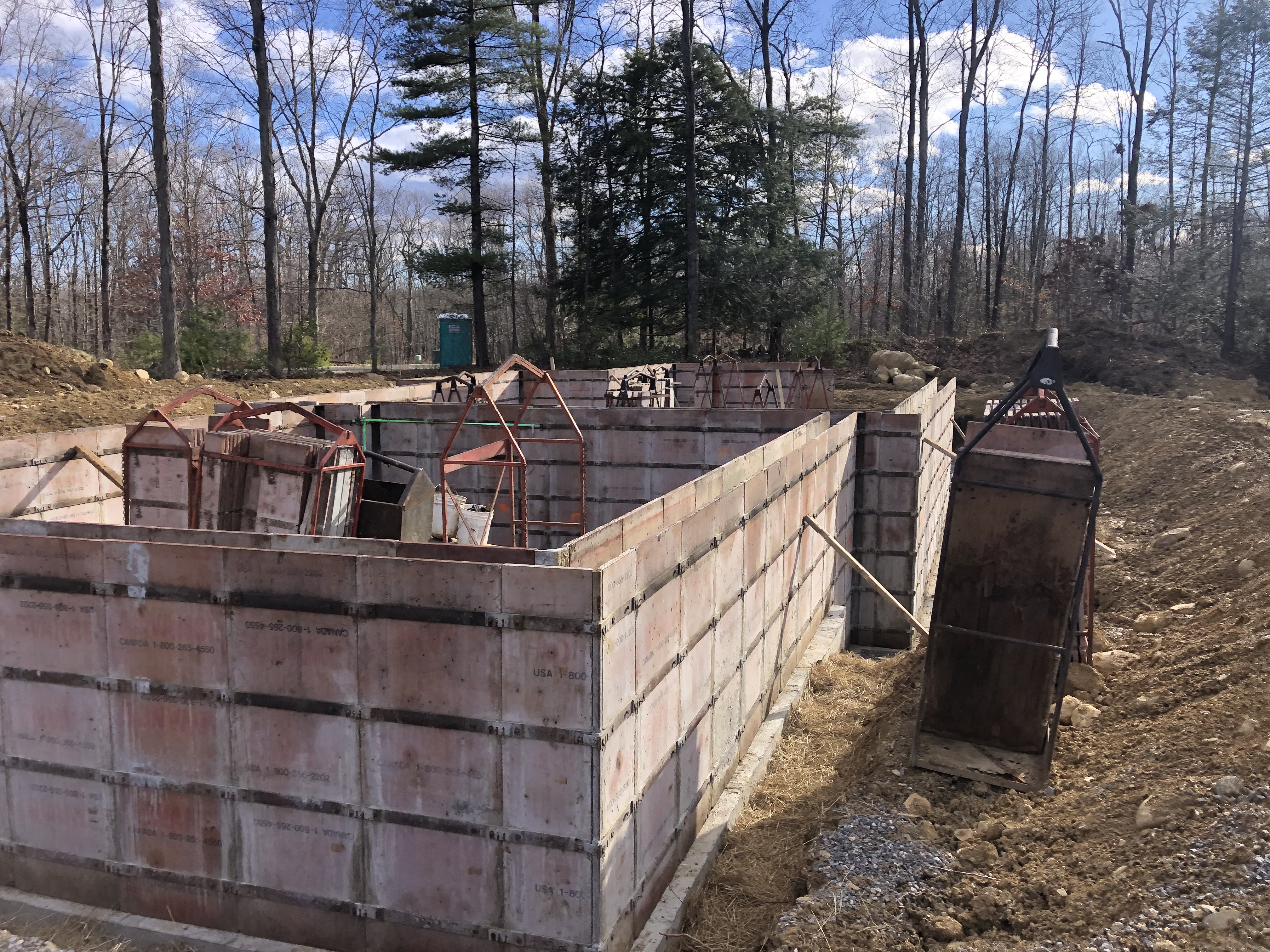Placing Foundation Forms