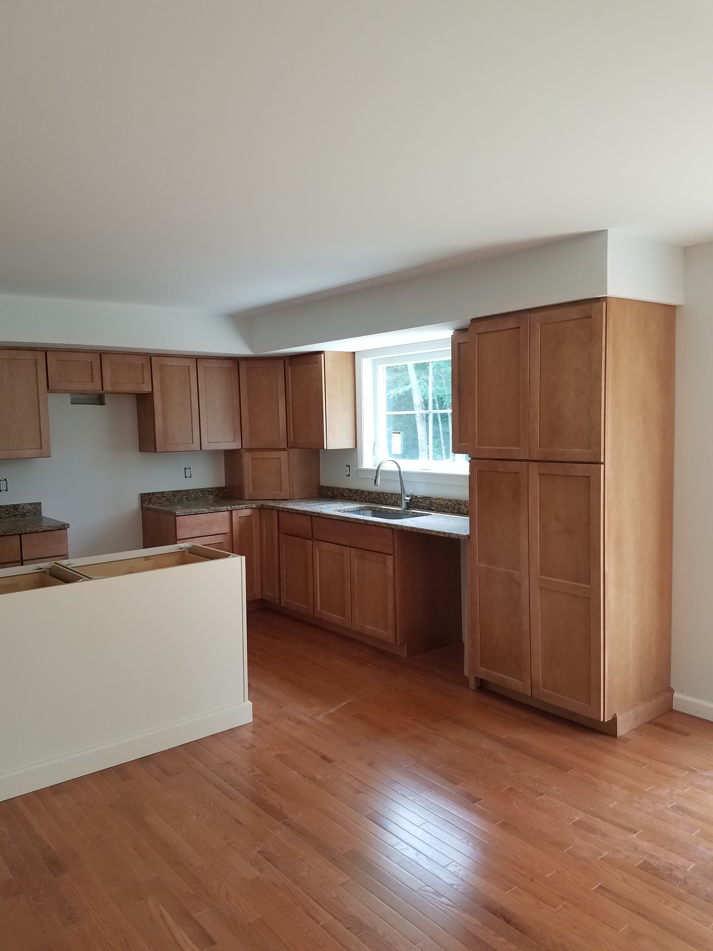 New Kitchen Cabinets