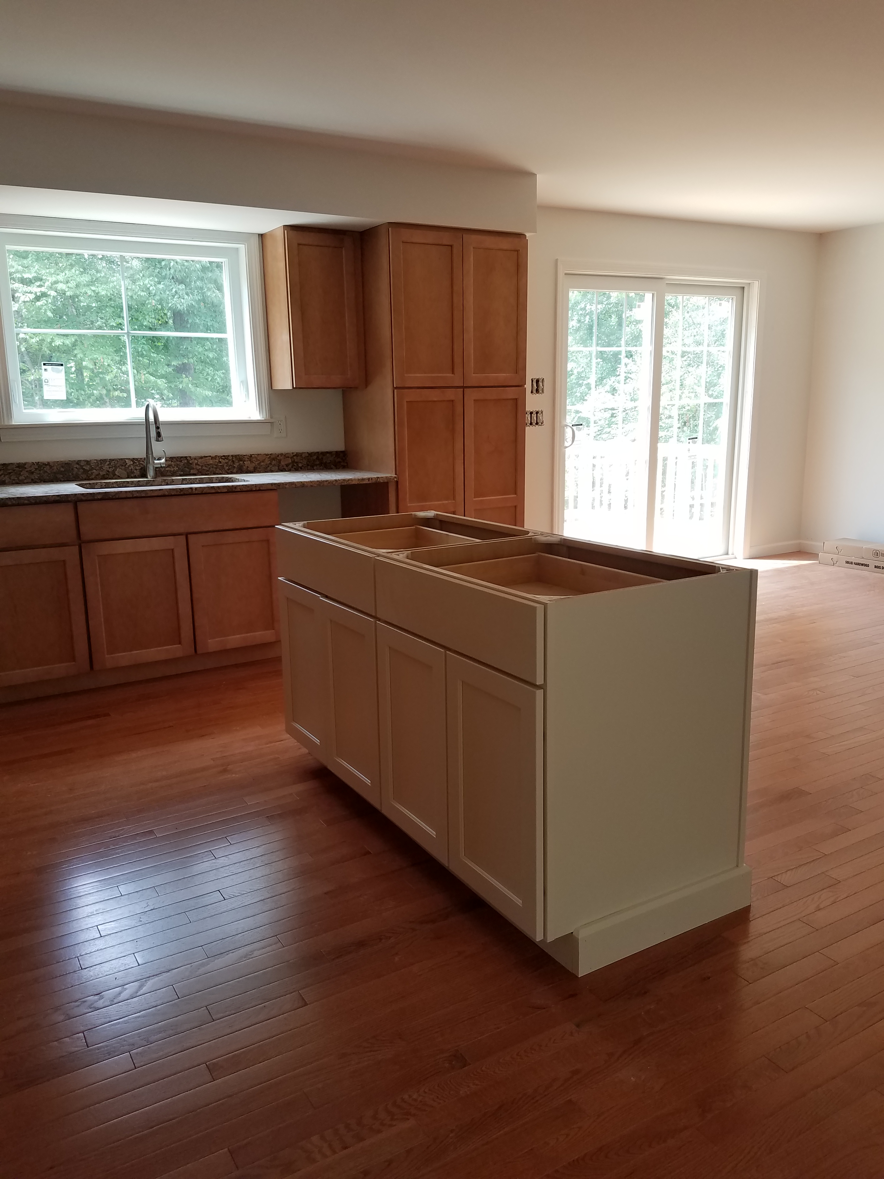 New Kitchen Cabinets