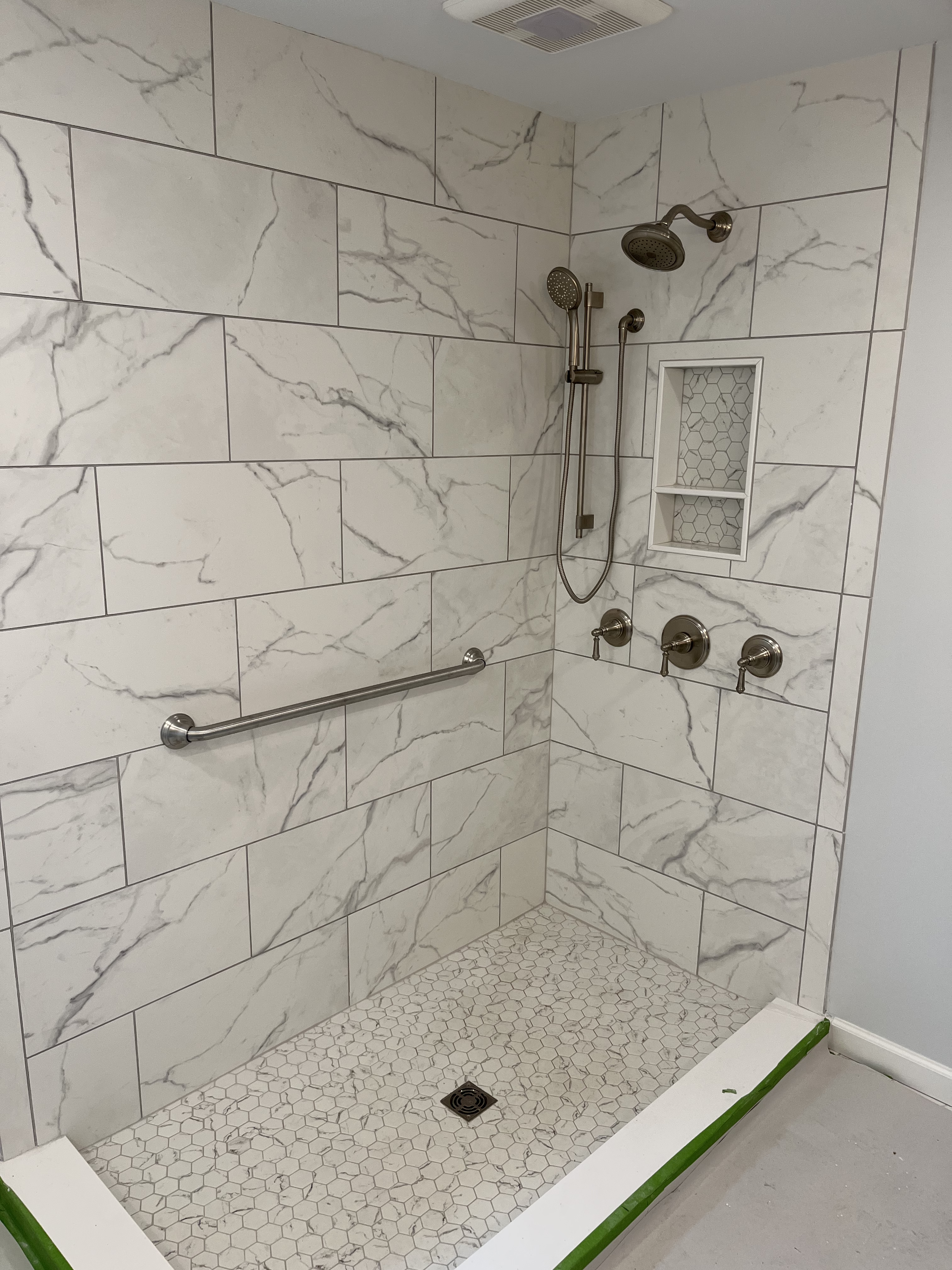 Finished Shower Tile & Fixtures