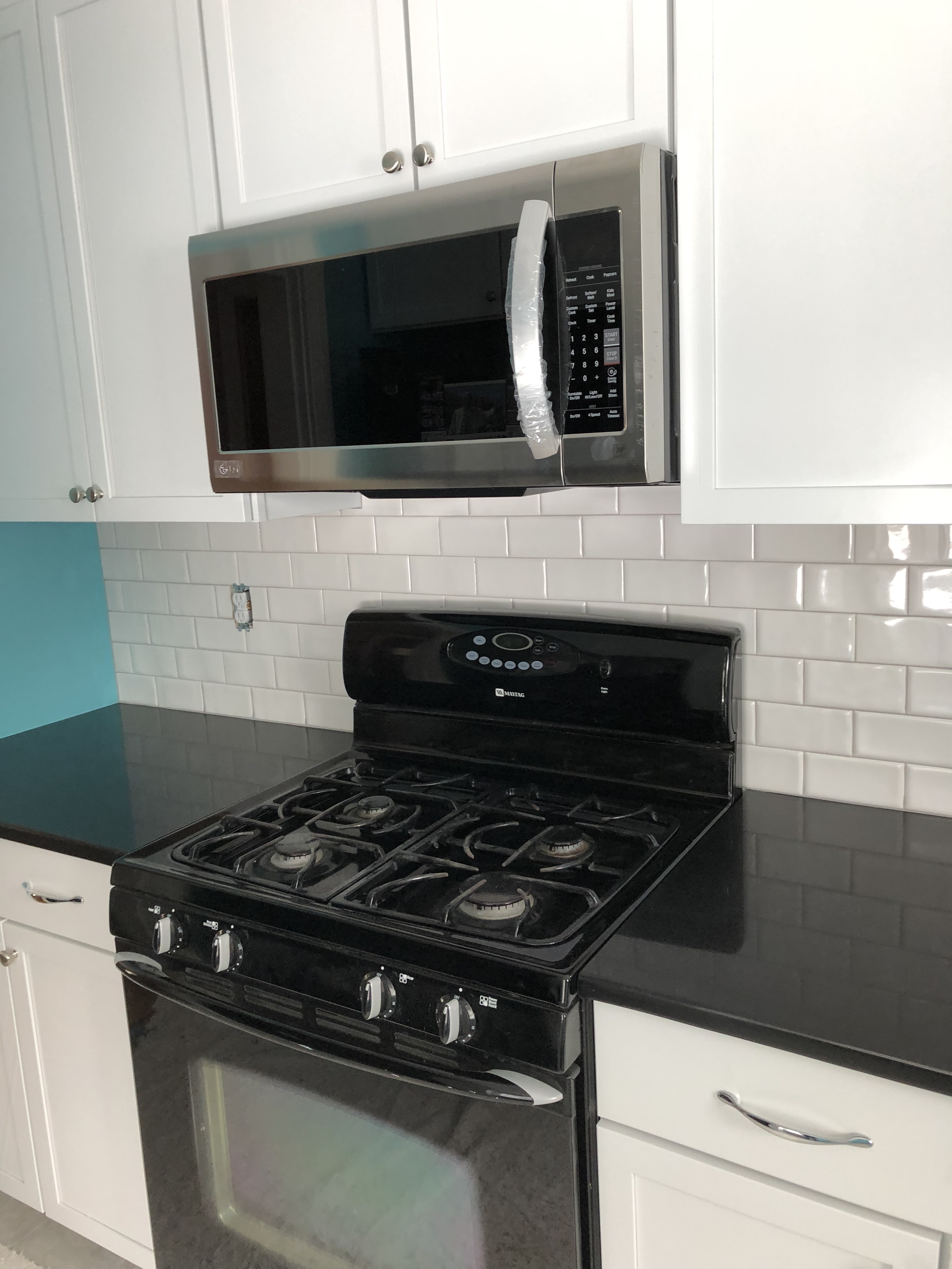 New Stove & Microwave and Countertop