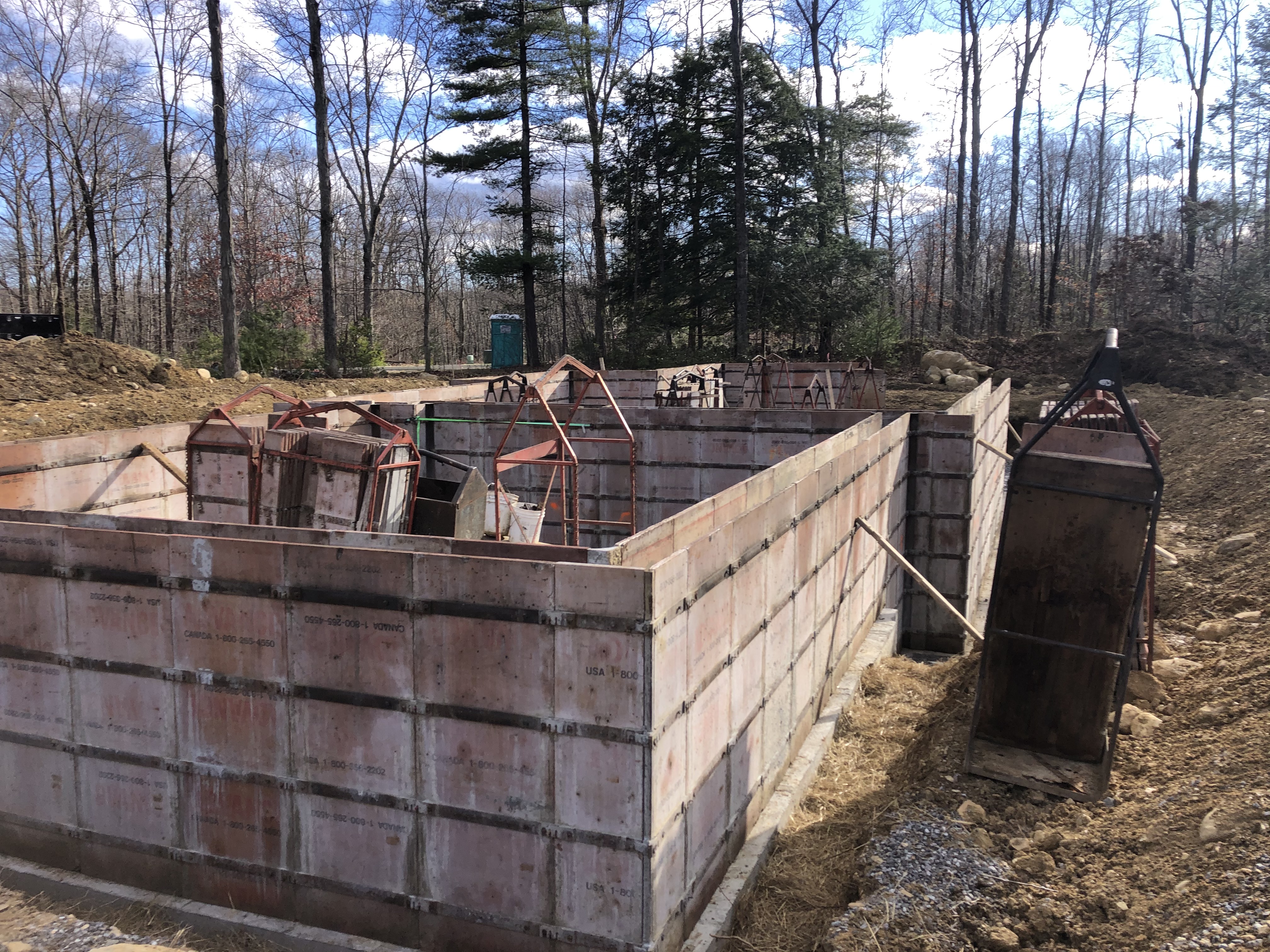 Placing Foundation Forms