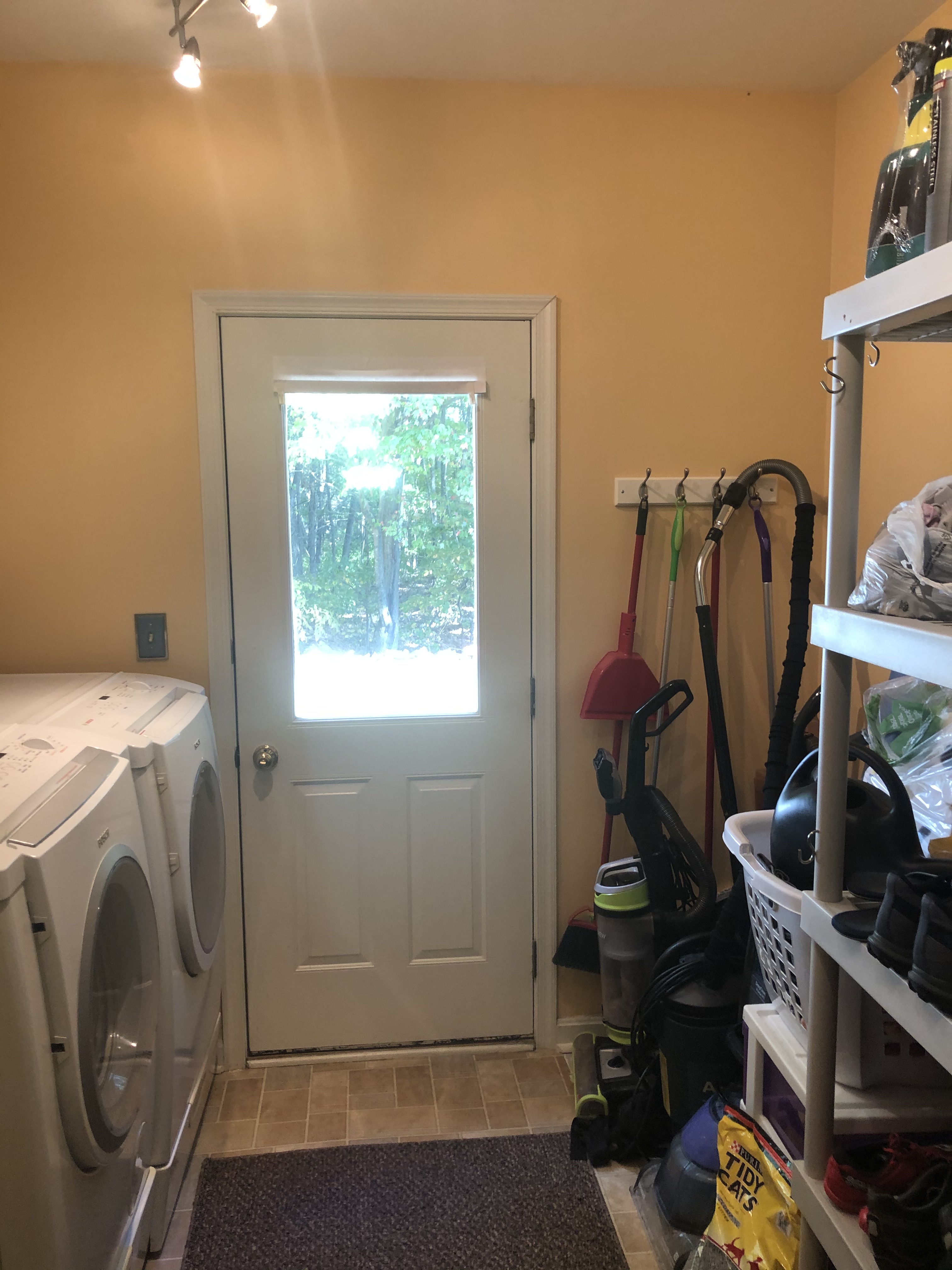 Laundry Room - Before
