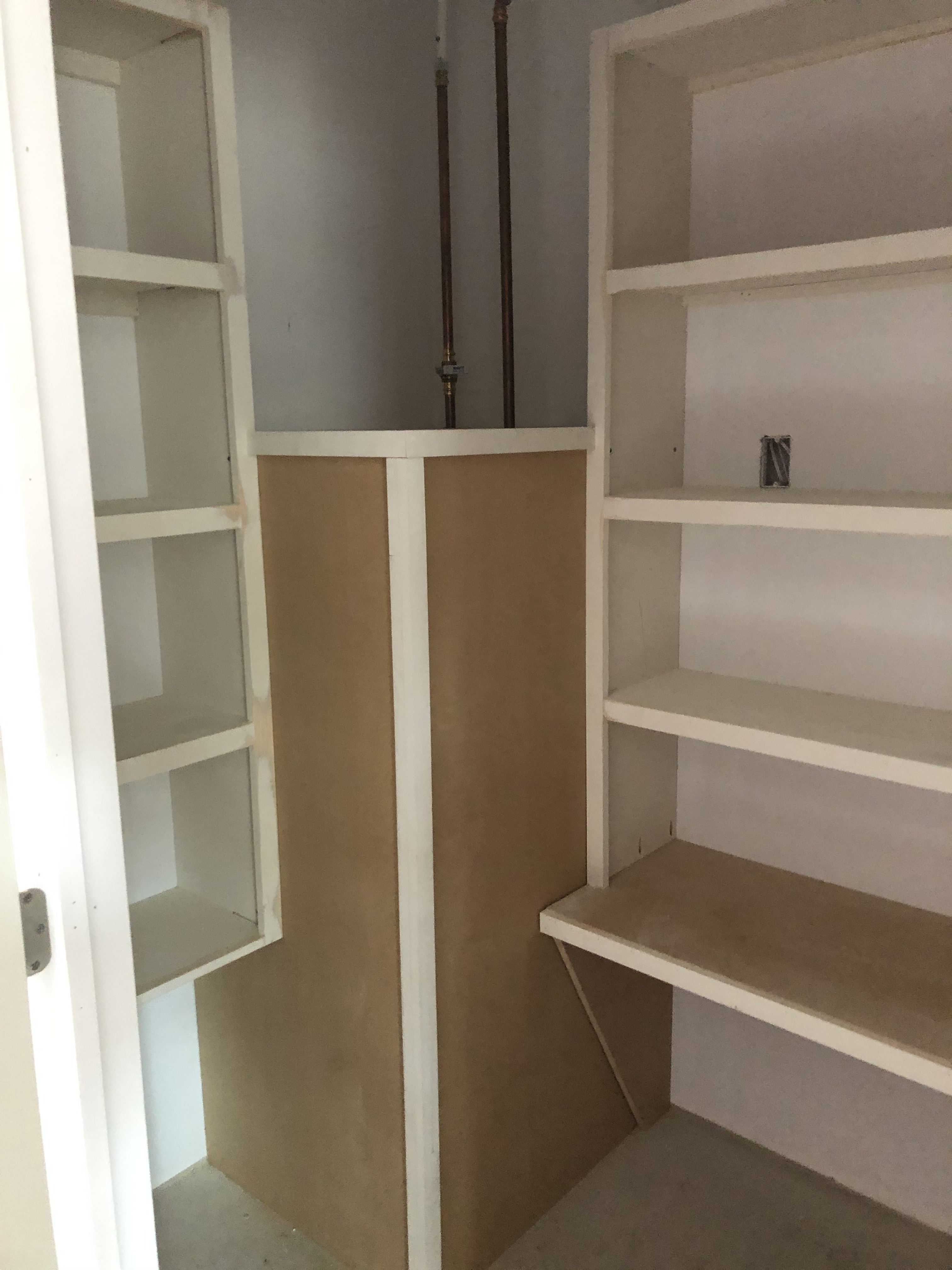 Build-In Shelving
