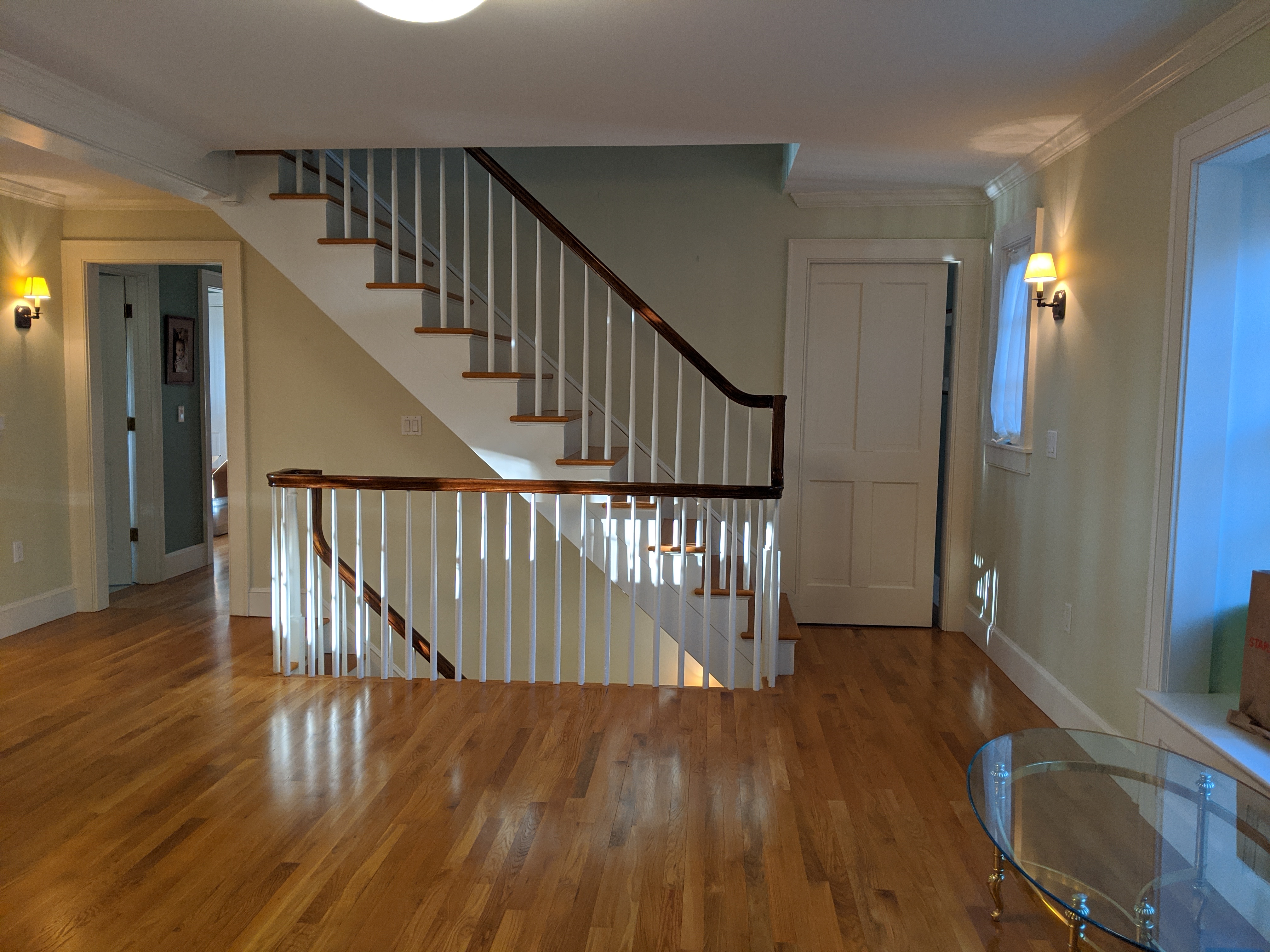 Kitchen Sitting Area