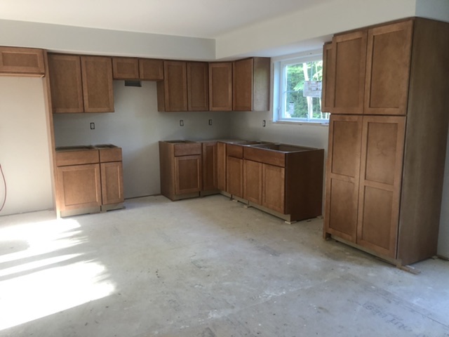 New Kitchen Cabinets